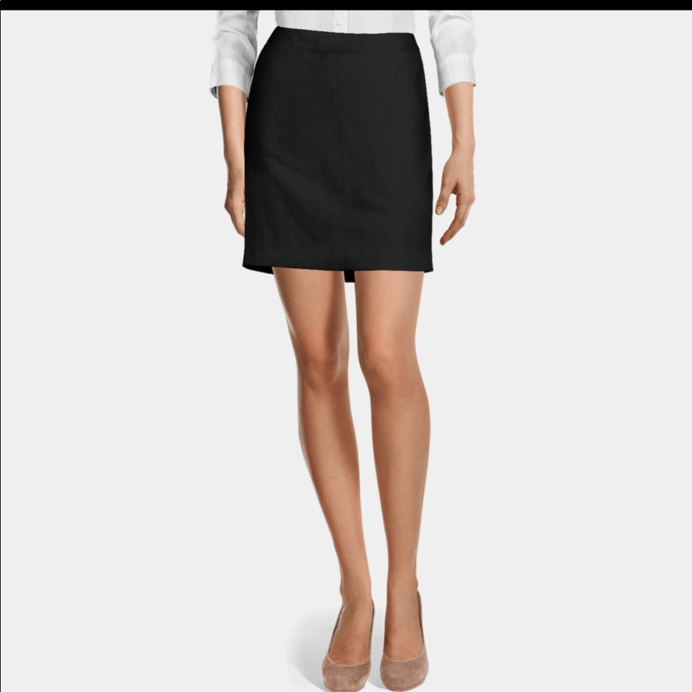 Loft short black skirt